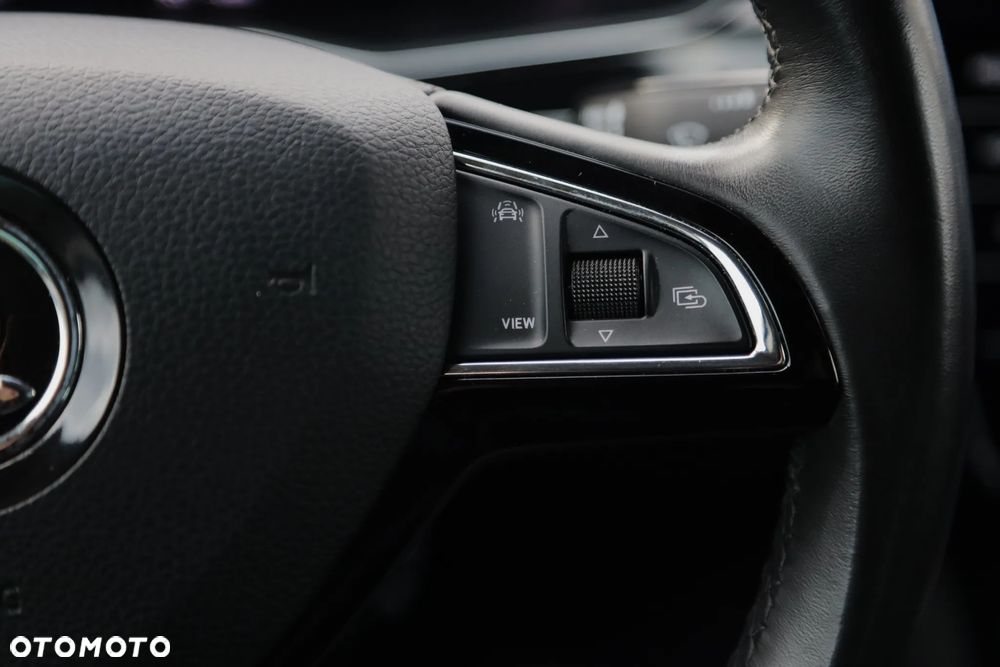 Skoda Superb 2.0 TDI SCR 4x4 L&K DSG - 21
