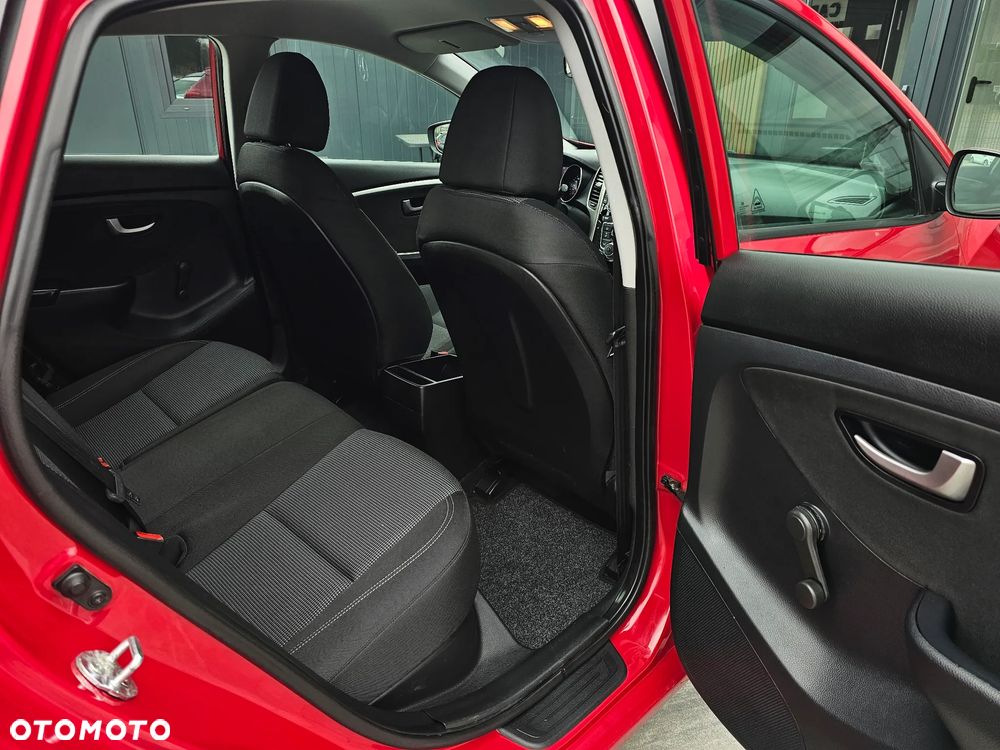 Hyundai i30 1.4 CRDi Trend - 10