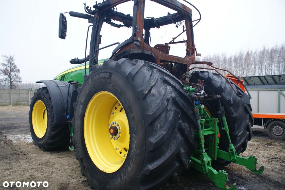 John Deere 8320R - 8