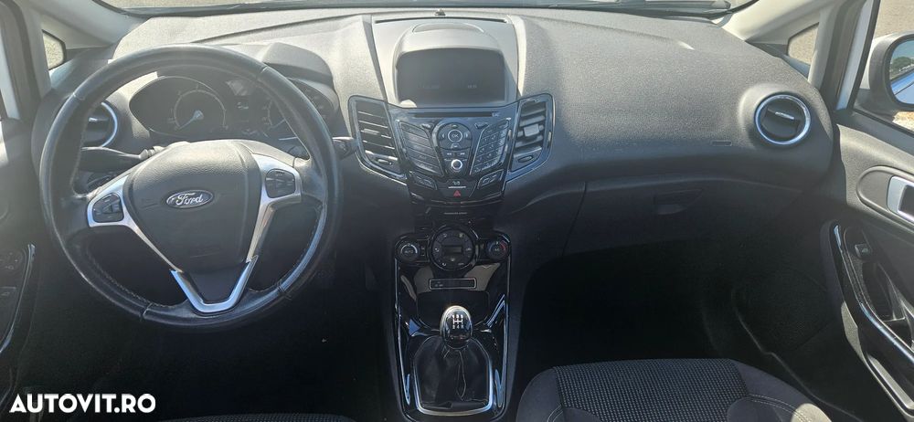 Ford Fiesta 1.5 TDCi Titanium - 12