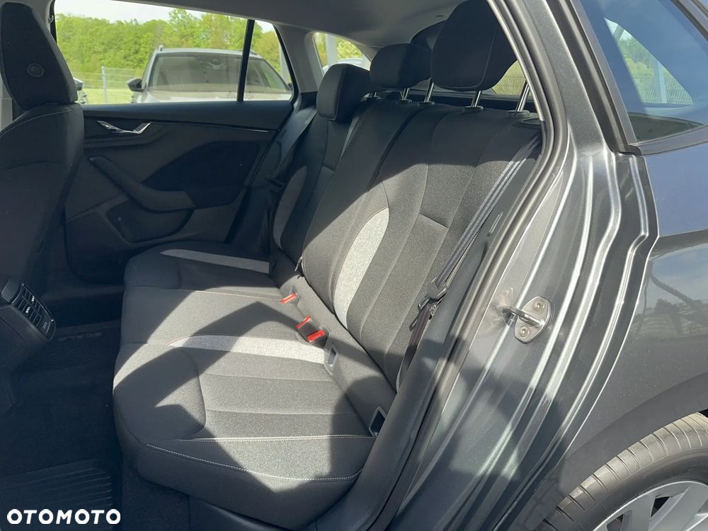 Skoda Scala 1.5 TSI Edition 130 DSG - 28