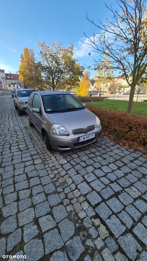 Toyota Yaris 1.3 Terra Plus - 3