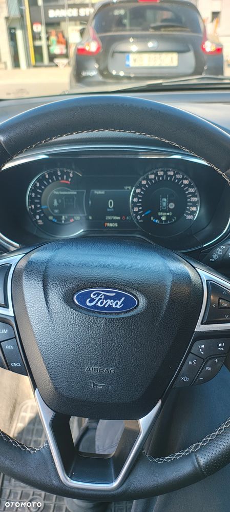 Ford Mondeo - 9