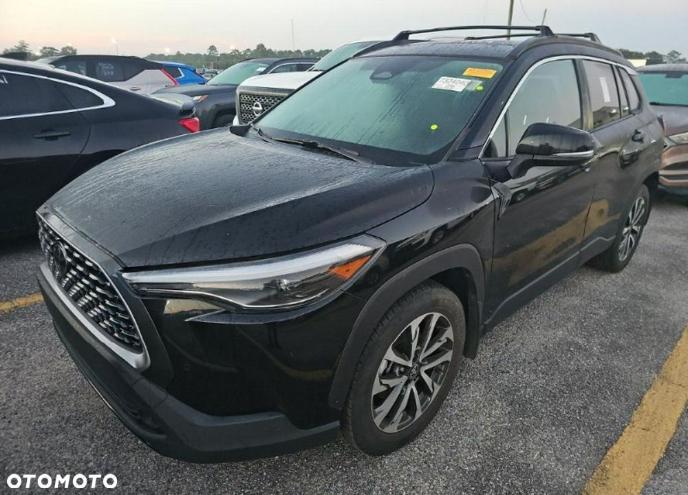 Toyota Corolla Cross - 2