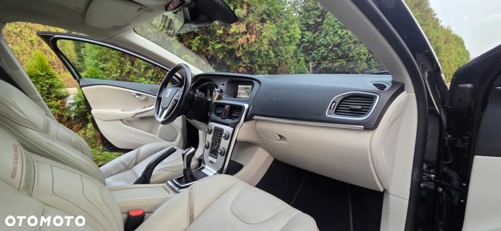 Volvo V40 D2 Drive-E Ocean Race - 32