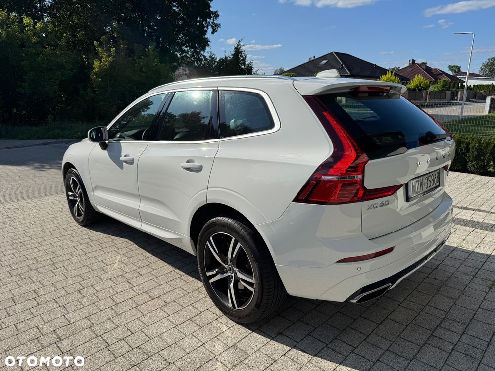 Volvo XC 60 D4 R-Design - 9