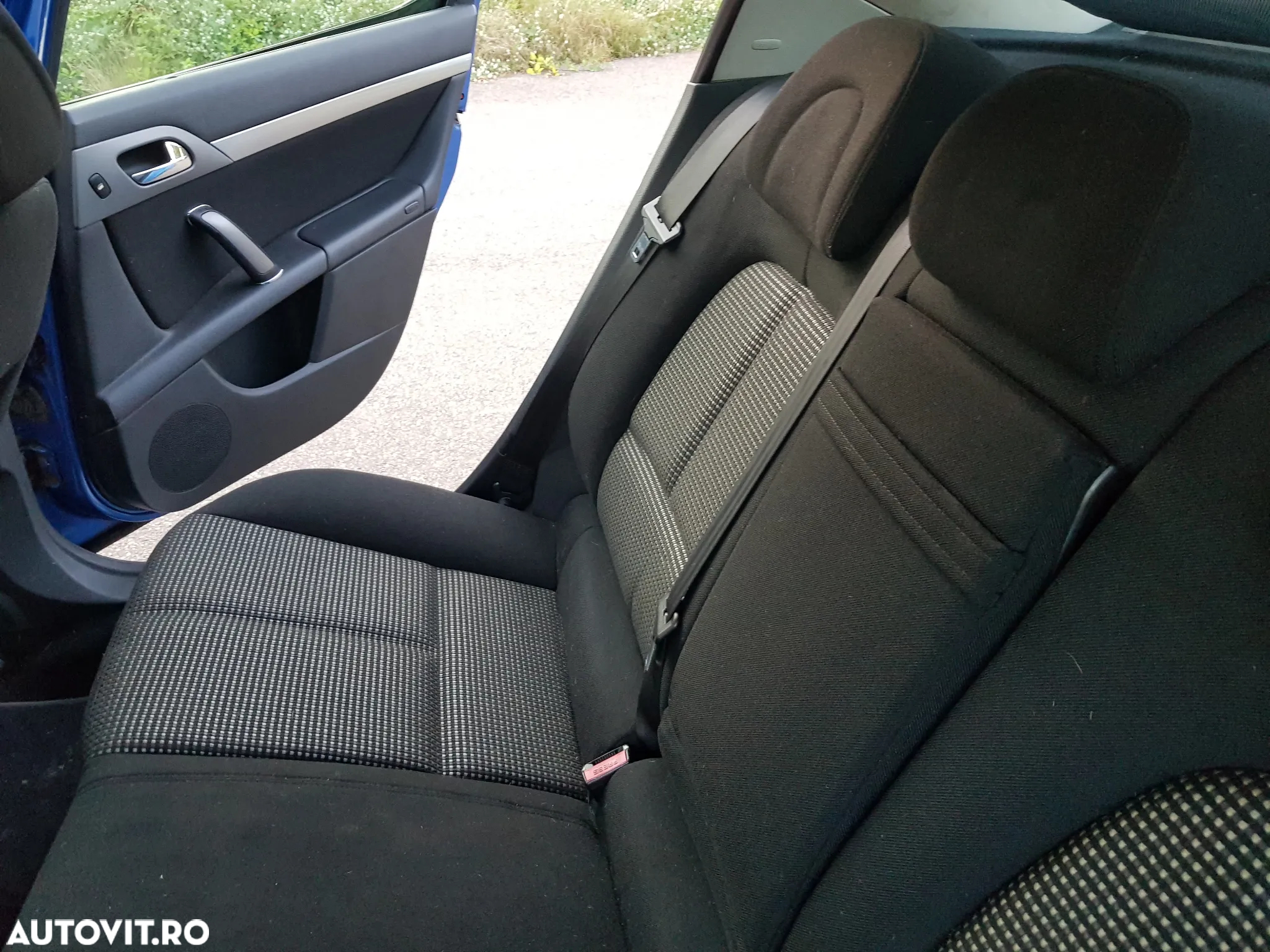 Peugeot 407 HDi 135 Automatik Premium - 29