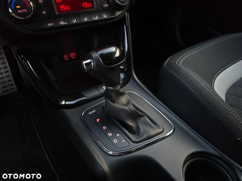 Kia Ceed 1.6 CRDi DCT GT Line - 26