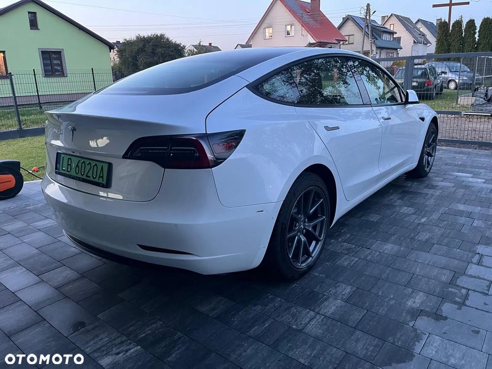 Tesla Model 3 Standard Reichweite Plus Hinterradantrieb - 2