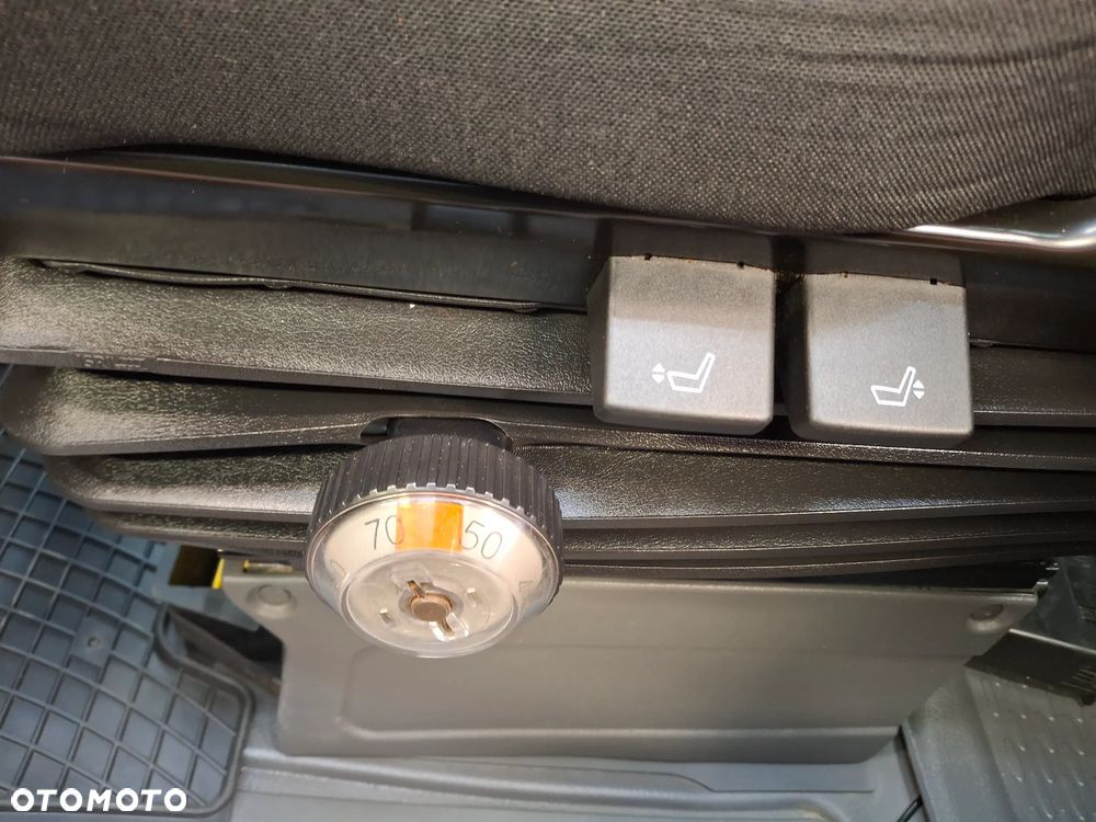 Iveco Daily 35S14 Doka Dubel Brygadówka Służba Drogowa Silnik 3.0 Pomarańczowy 6 Miejsc Hak Kamera Cofania Webasto Ogrzewanie Postojowe Plandeka Tablica Świetlna Światła Ostrzegawcze - 6