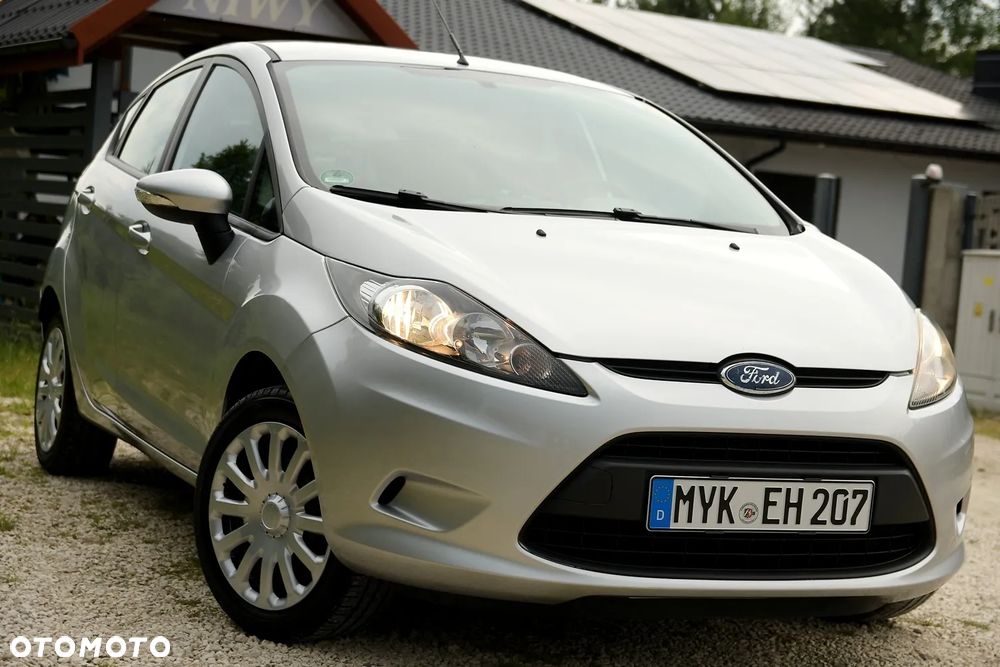 Ford Fiesta 1.25 SYNC Edition - 2