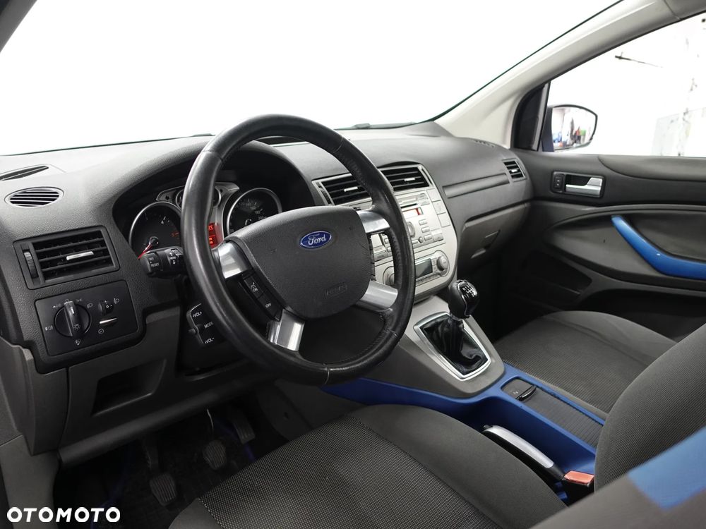 Ford Kuga 2.0 TDCi 2x4 Titanium - 18
