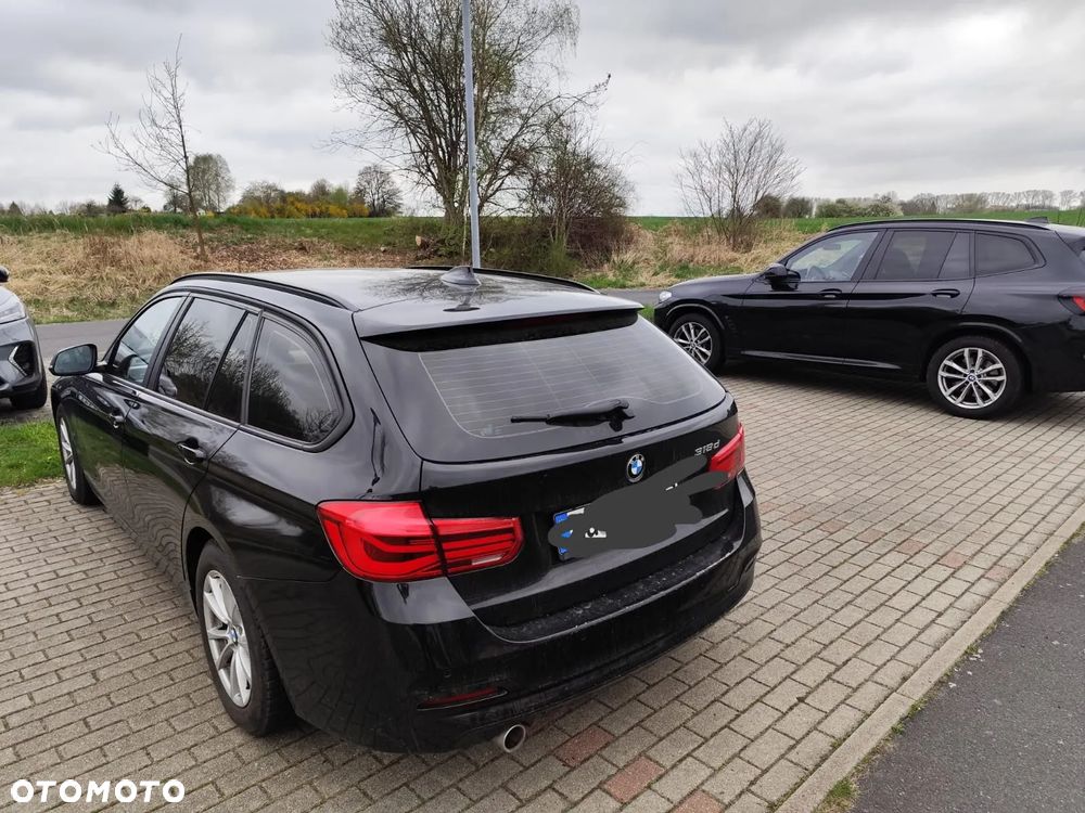 BMW Seria 3 318d Touring - 5