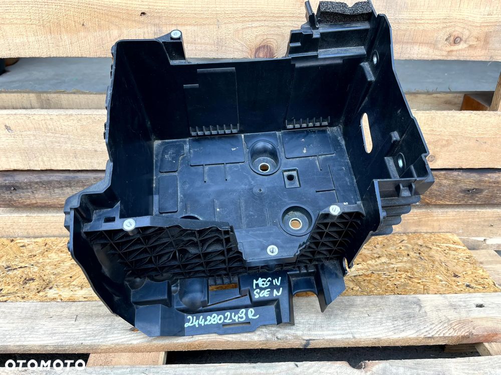 RENAULT MEGANE IV SCENIC IV OBUDOWA PODSTAWA AKUMULATORA 244280249R