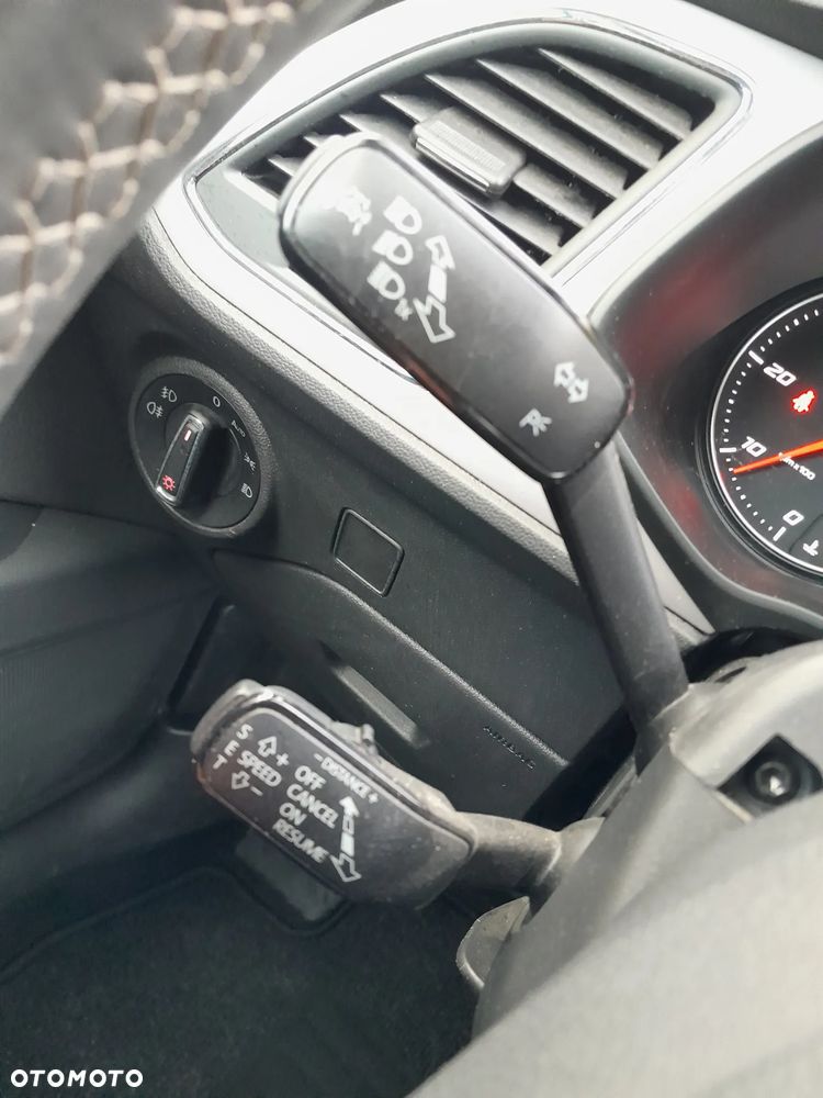 Seat Leon 2.0 TDI DPF DSG Xcellence - 19