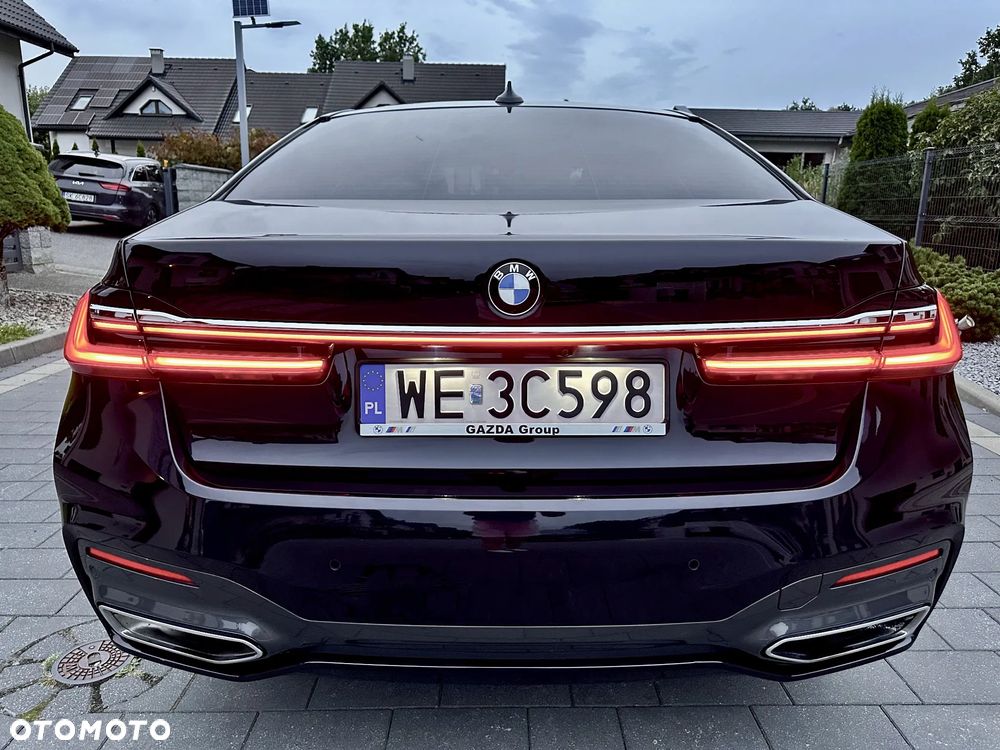 BMW Seria 7 740d xDrive mHEV - 10
