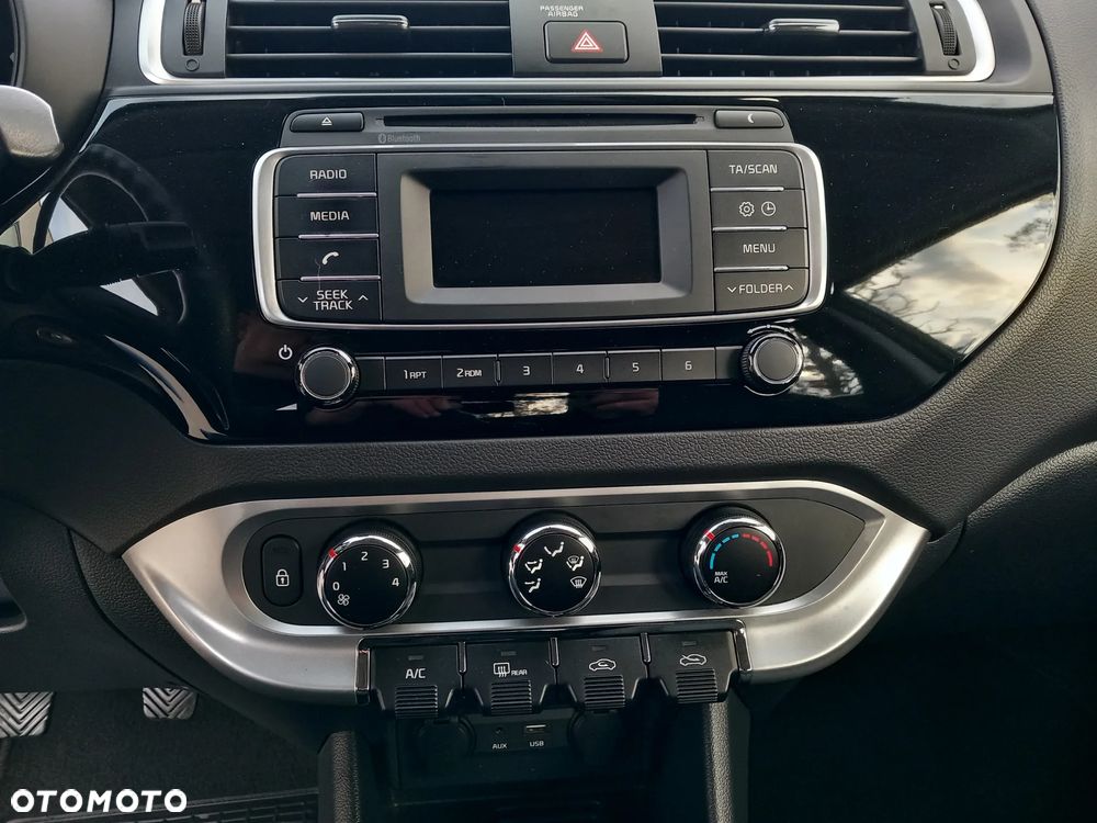 Kia Rio 1.2 Sensation - 23