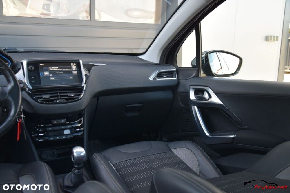 Peugeot 2008 - 23