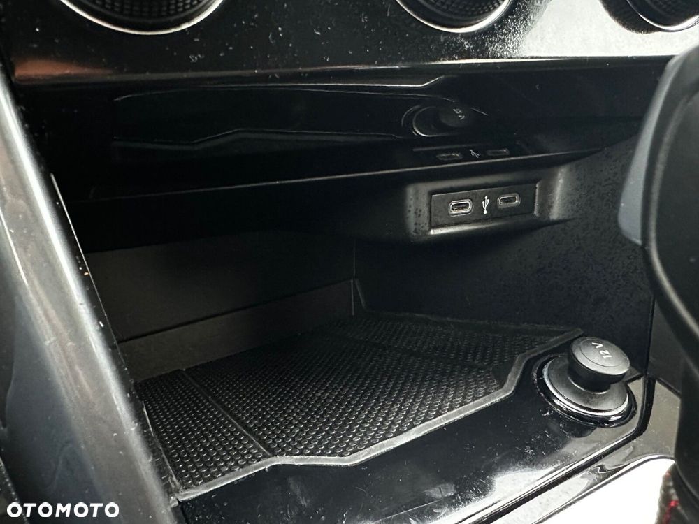 Volkswagen T-Roc 1.5 TSI ACT Premium DSG - 20