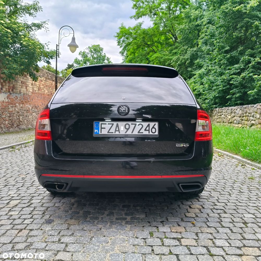 Skoda Octavia 2.0 TDI RS DSG - 6