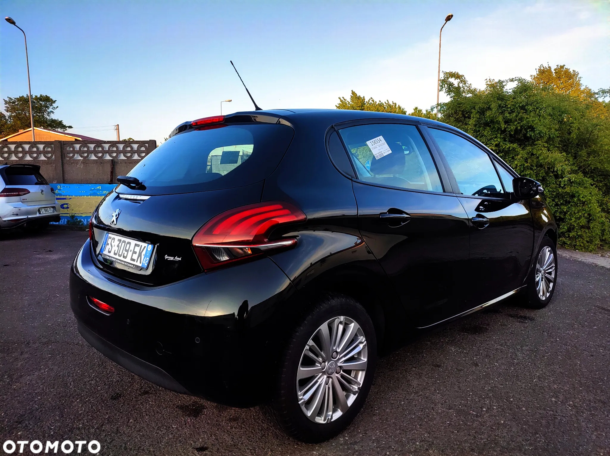 Peugeot 208 PureTech 82 Start & Stop Allure - 6