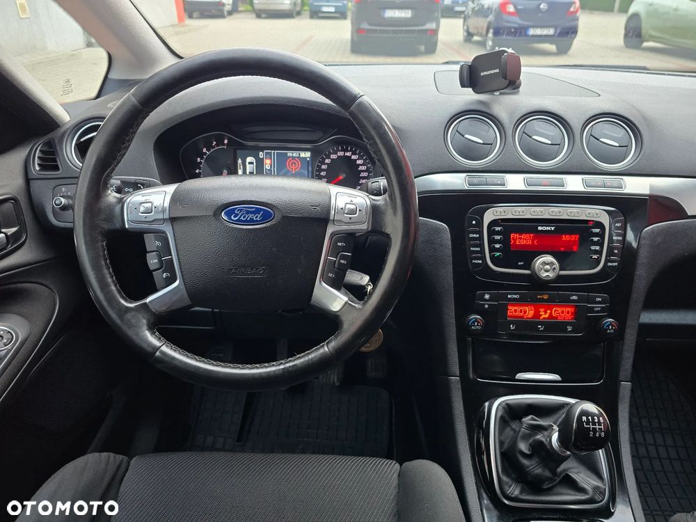 Ford S-Max 1.6 T Platinium X - 25