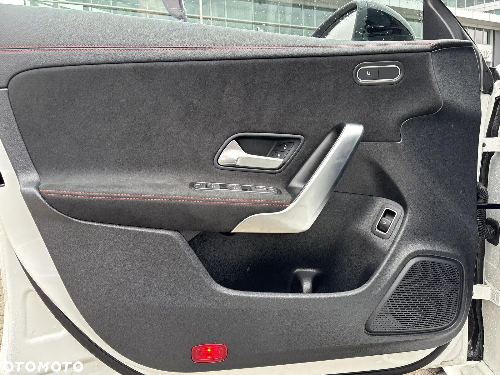 Mercedes-Benz CLA - 13