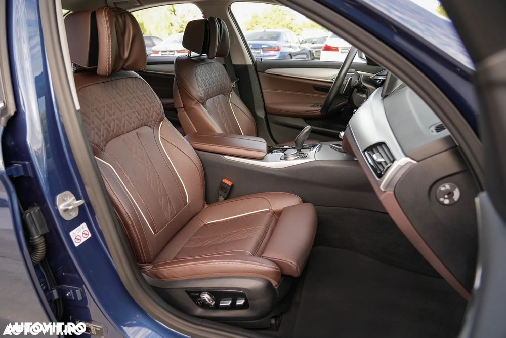 BMW Seria 5 530e Aut. Luxury Line - 15