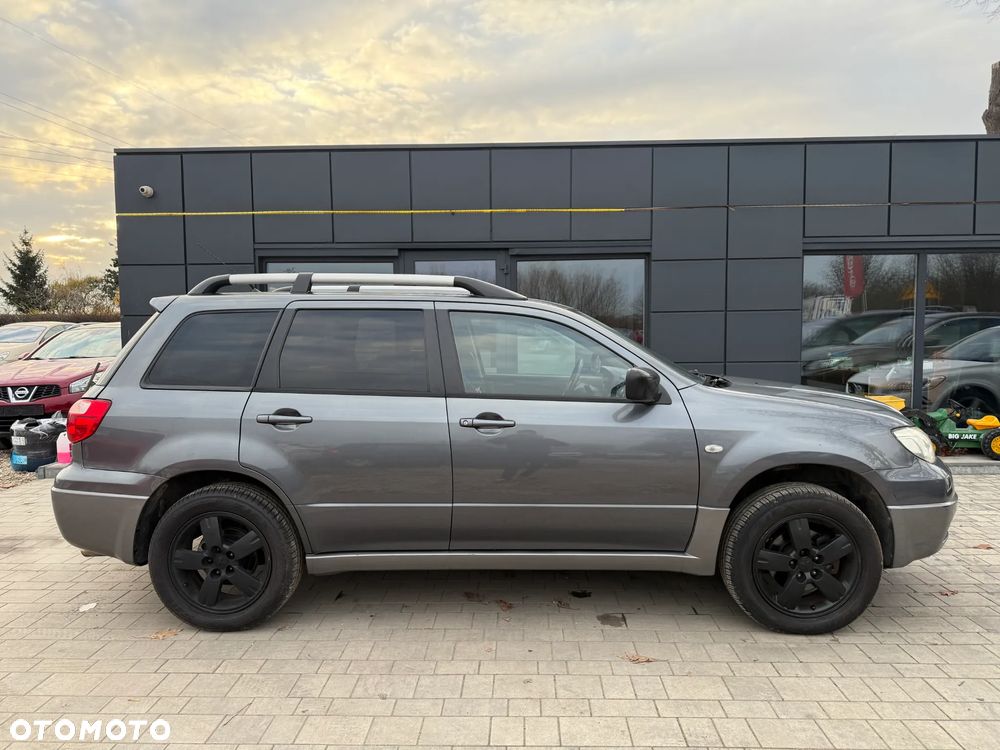 Mitsubishi Outlander 2.0 Comfort - 16