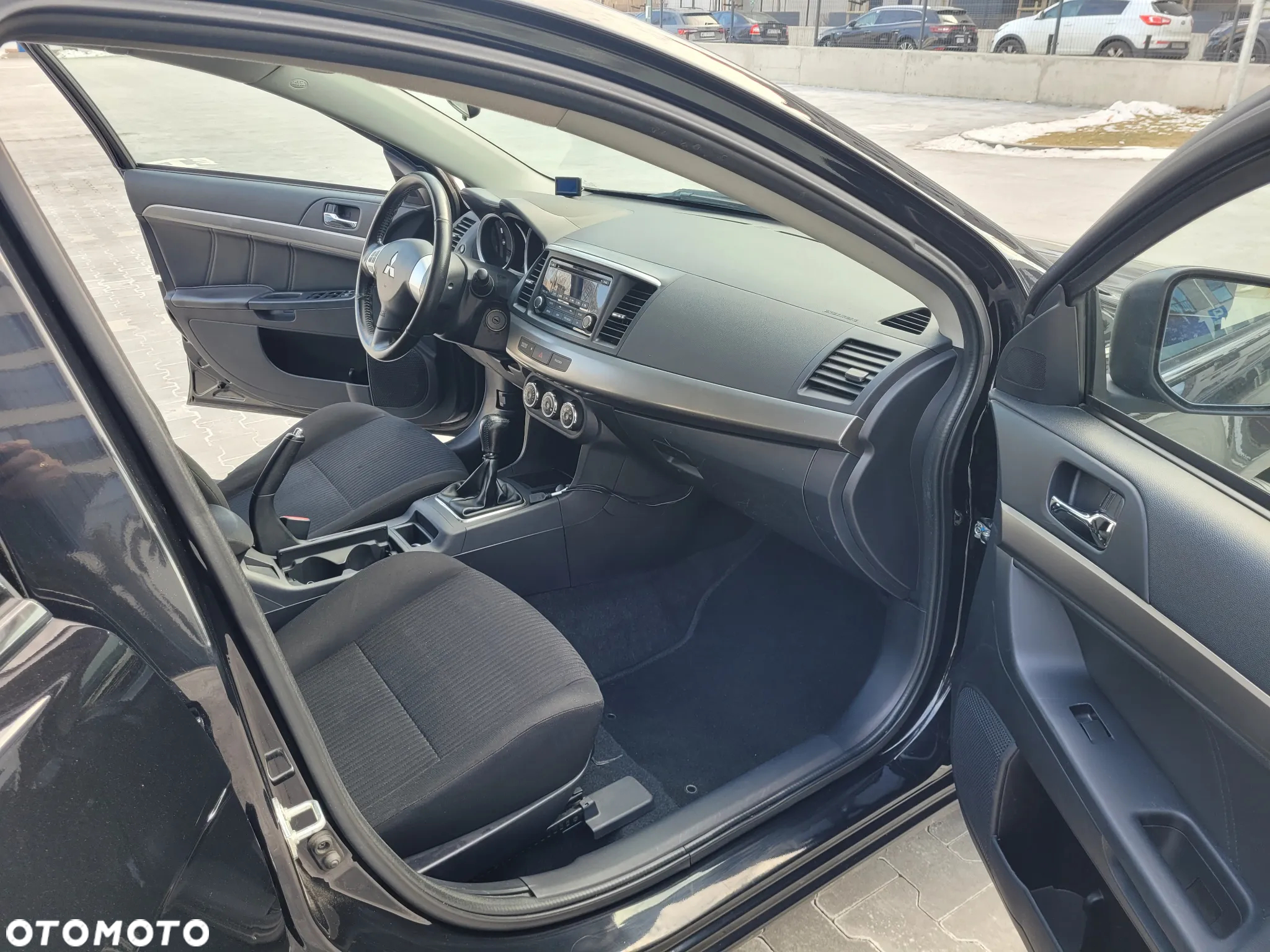 Mitsubishi Lancer 1.6 Inform - 9