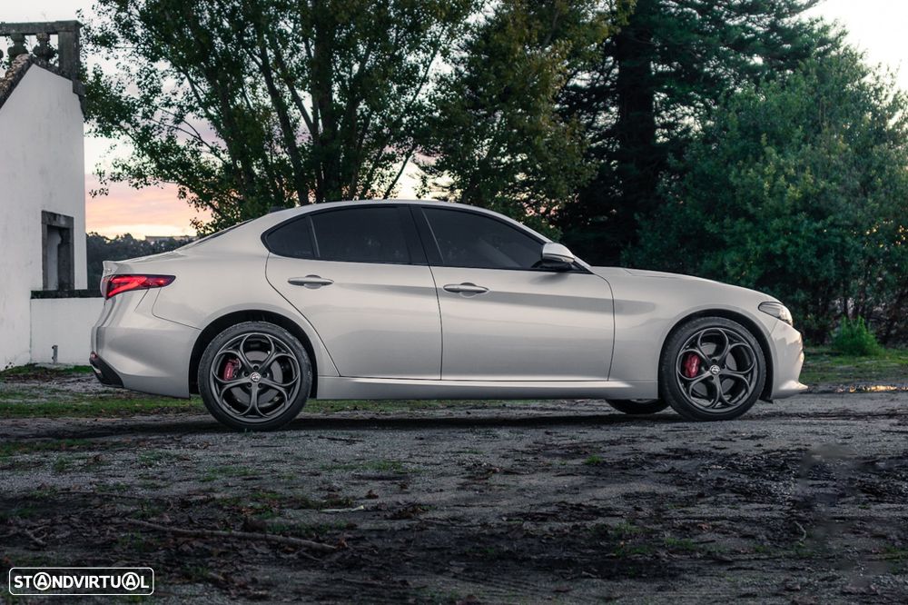 Alfa Romeo Giulia 2.0 T Veloce Ti Q4 AT8 - 14