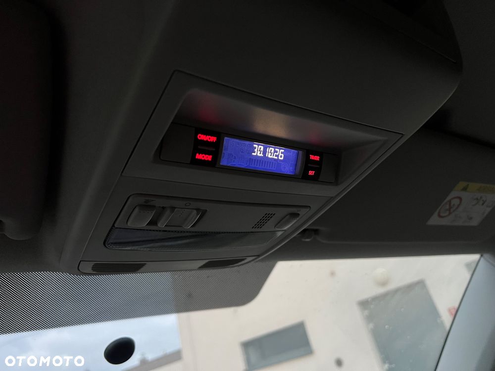 Volkswagen Transporter - 28