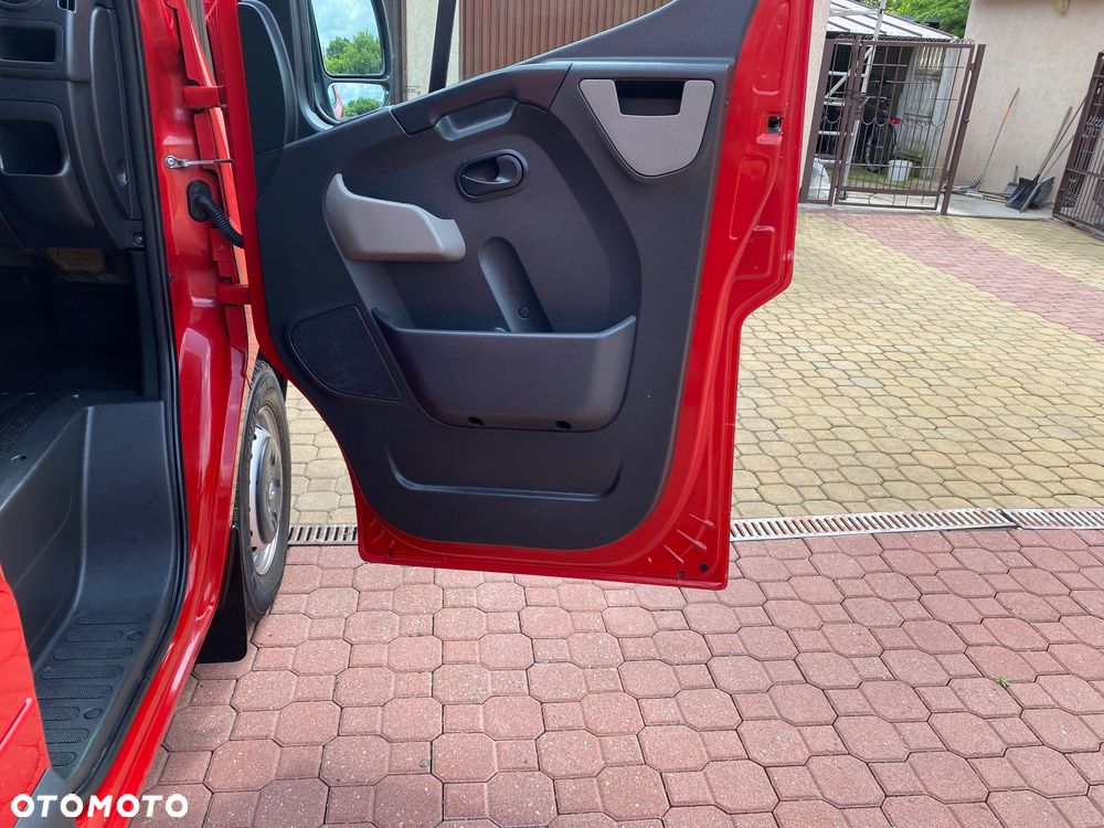 Renault MASTER L3 H2 z regałem warsztatowym , stan bardzo dobry - 16