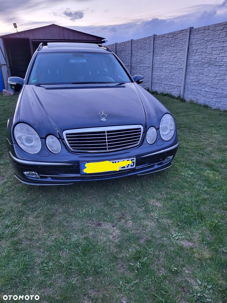 Mercedes-Benz E-Class 2003 photo 5
