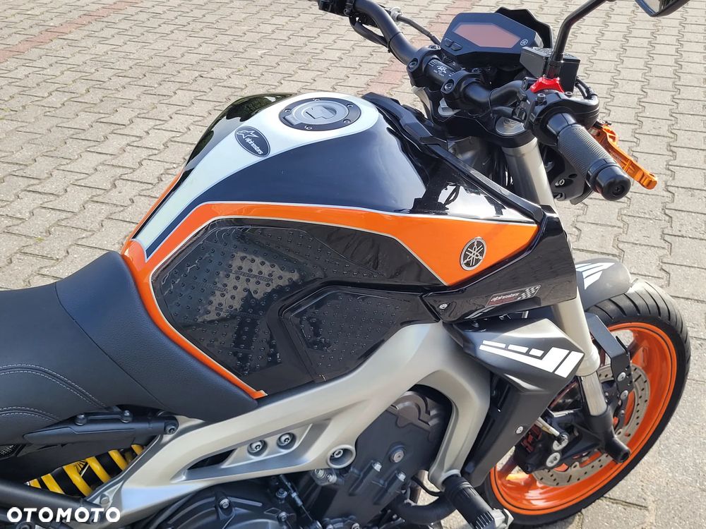 Yamaha MT - 19