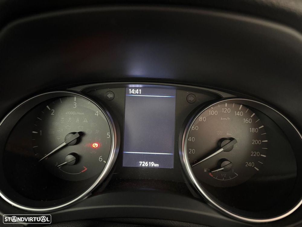 Nissan Qashqai 1.5 dCi N-Connecta J18+Led - 13