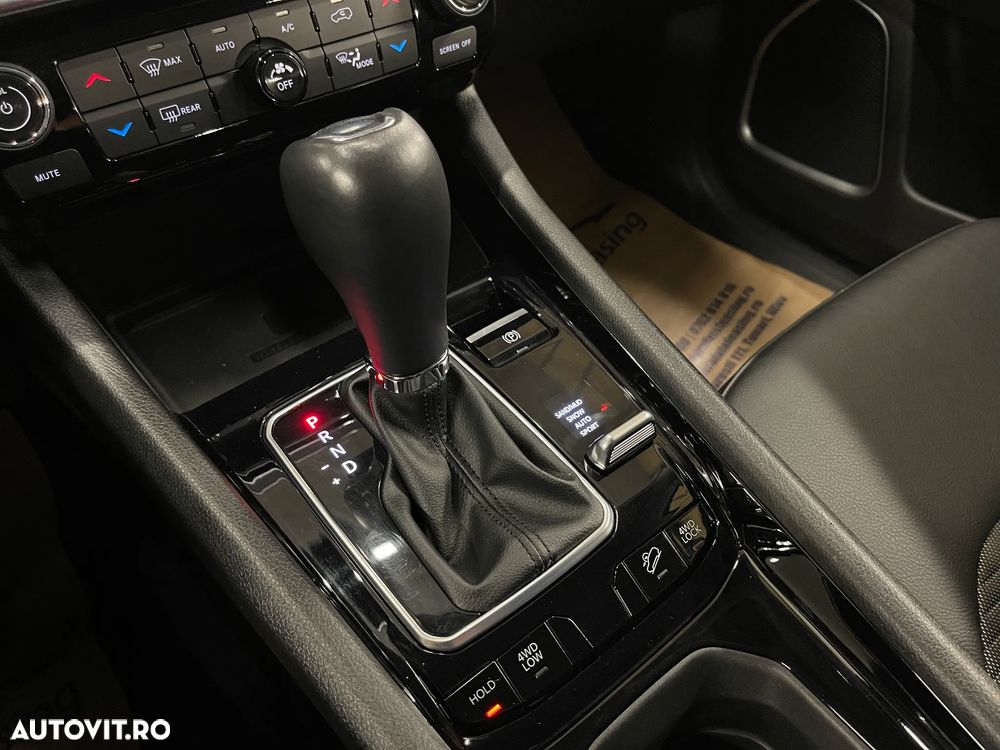 Jeep Compass 1.3 T4 4xe PLUG-IN HYBRID Automatik Limited - 25