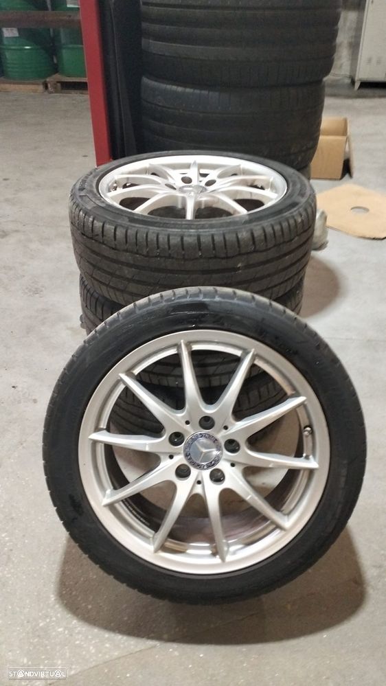 Jogo de Jantes Originais Mercedes 17" com pneus Hankook - 1
