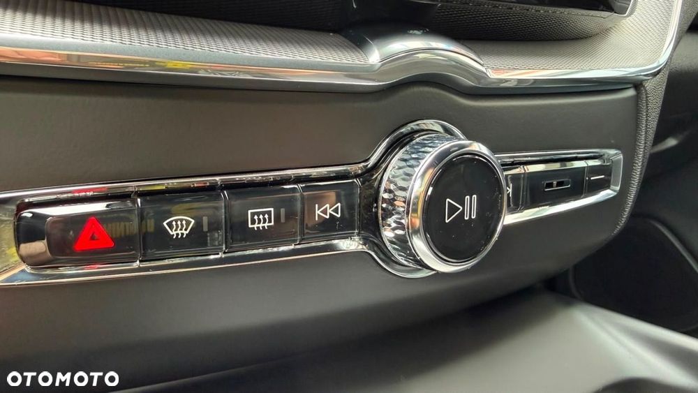 Volvo XC 60 - 34