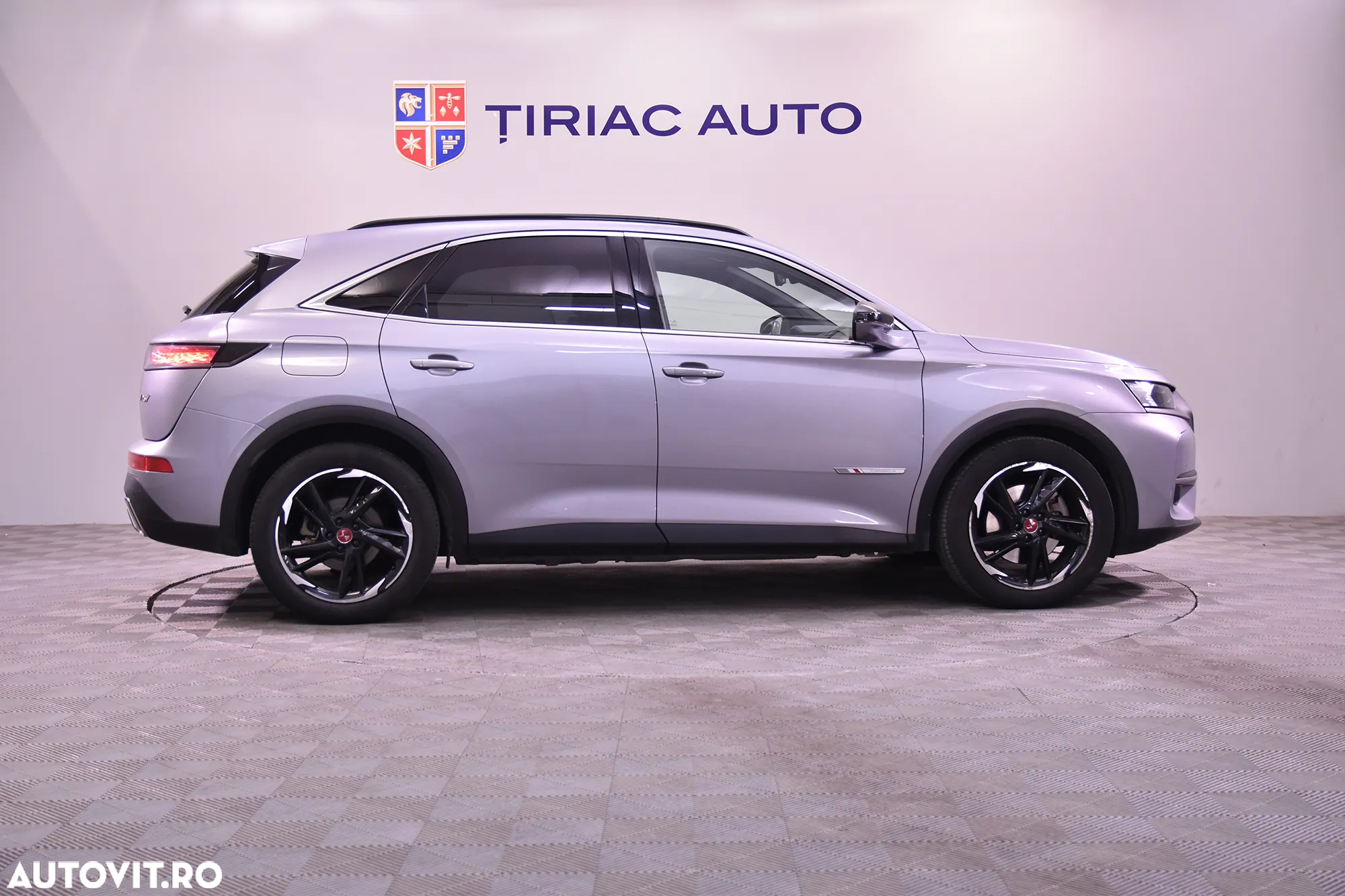 DS Automobiles DS 7 Crossback - 6