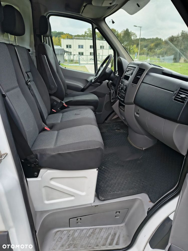 Mercedes-Benz SPRINTER - 14