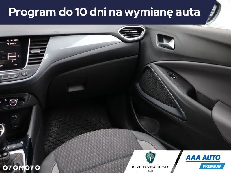 Opel Crossland X - 9