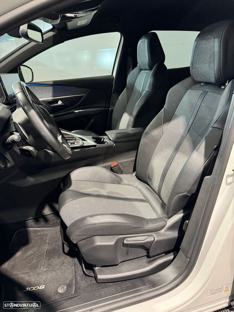 Peugeot 3008 1.5 BlueHDi Allure Pack EAT8 - 25