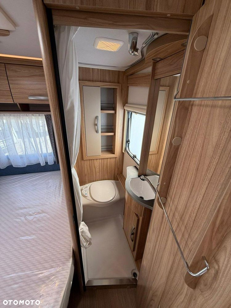 Hymer-Eriba Nova Light 465 - 13
