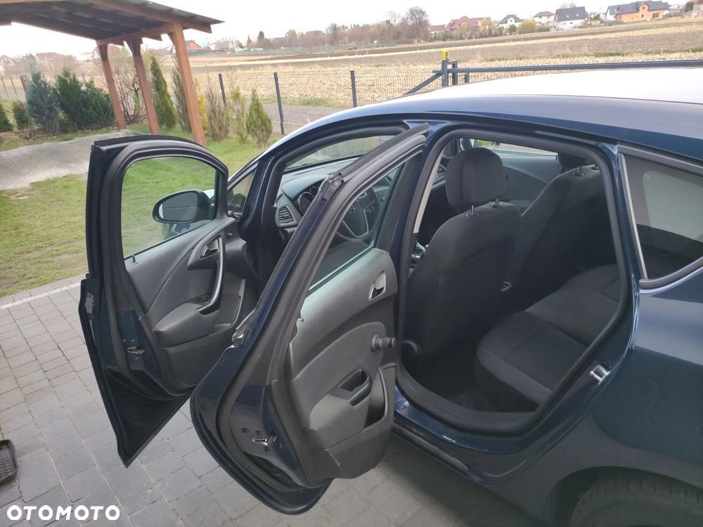 Opel Astra - 14