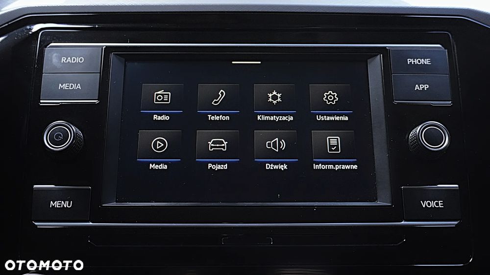 Volkswagen Passat - 21