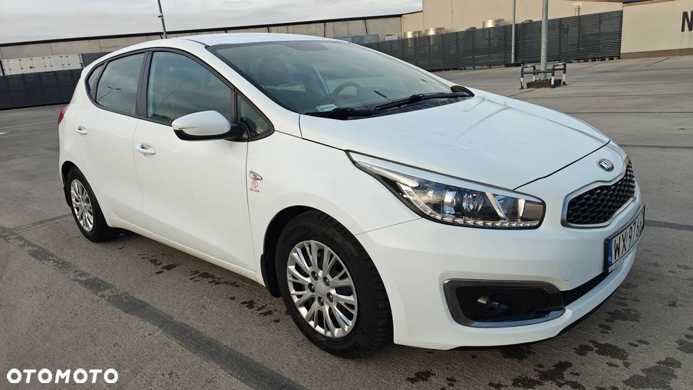 Kia Ceed 1.6 CRDi M - 4