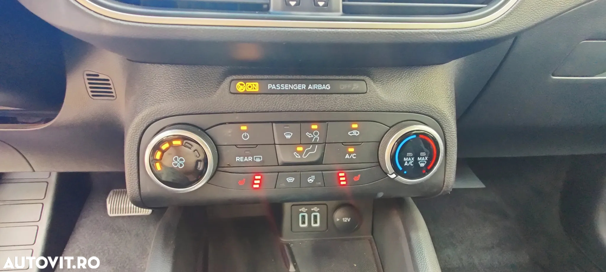 Ford Focus 1.0 EcoBoost Trend Edition - 11