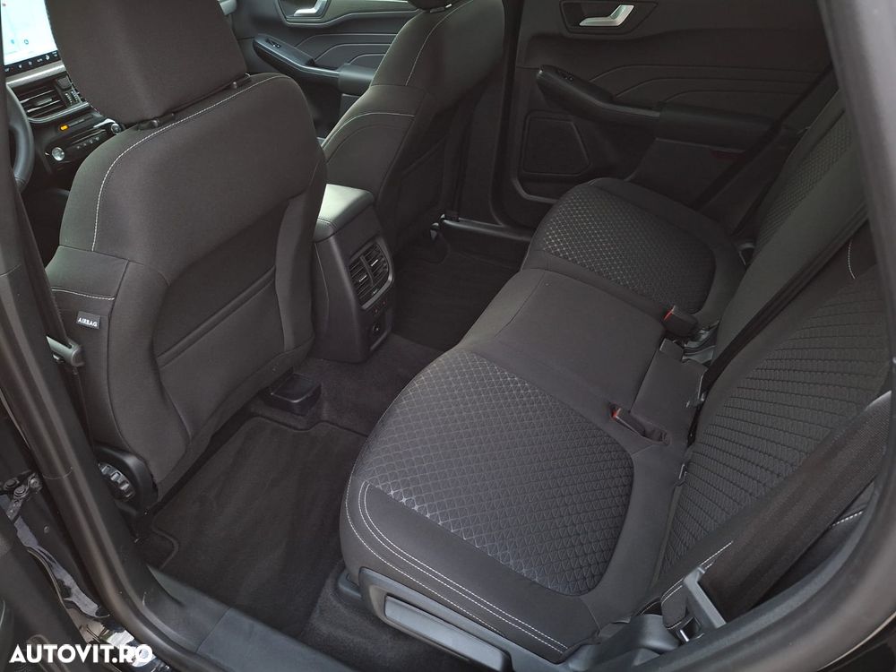 Ford Kuga - 16