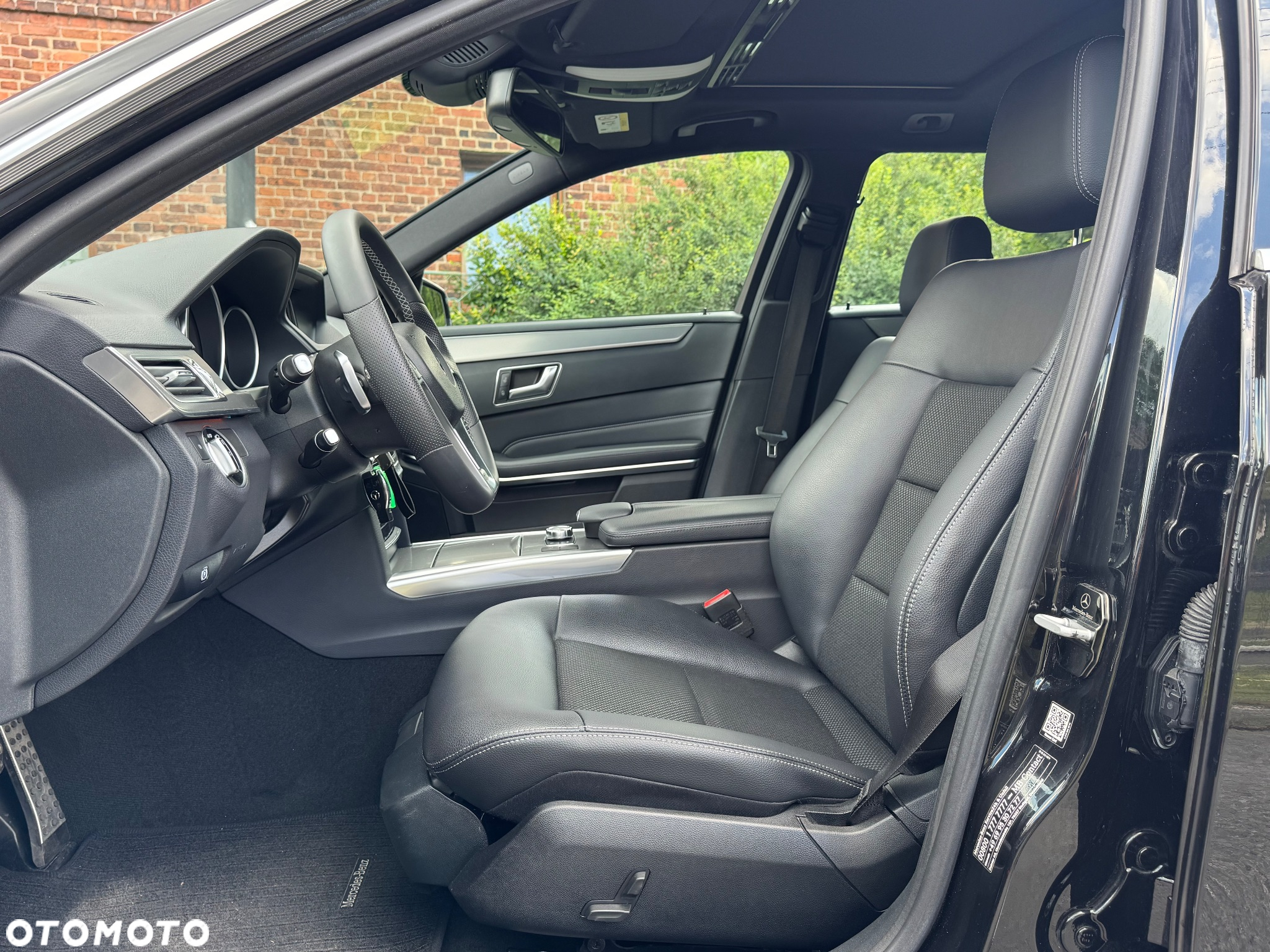 Mercedes-Benz Klasa E 350 d 4Matic T 9G-TRONIC Avantgarde - 13